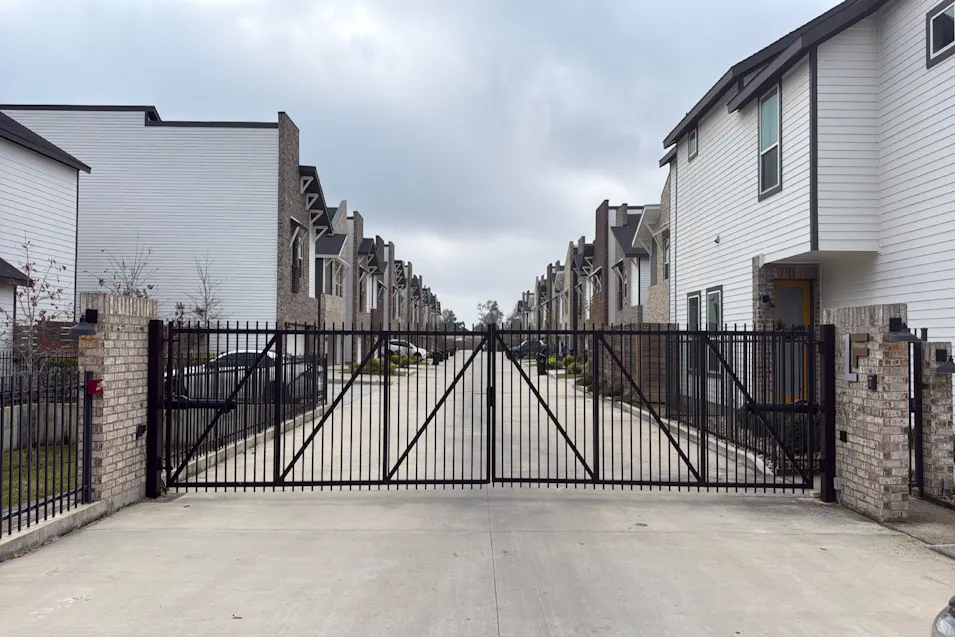 5822 Francis Oak Pl Houston, TX 77091, Harris County