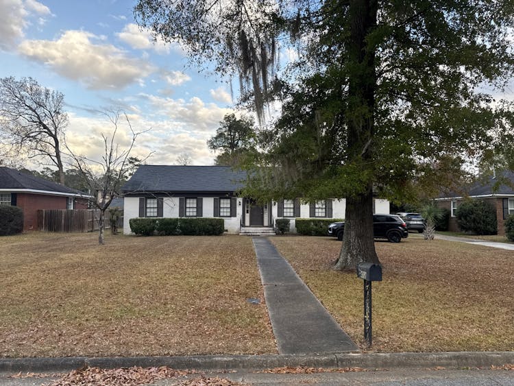 412 Forest Glen Dr Albany, GA 31707, Dougherty County