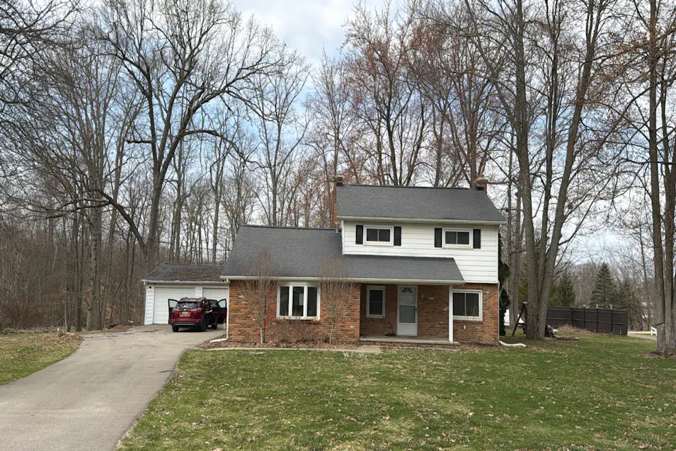 293 Hickory Place Dr Columbiaville, MI 48421, Lapeer County