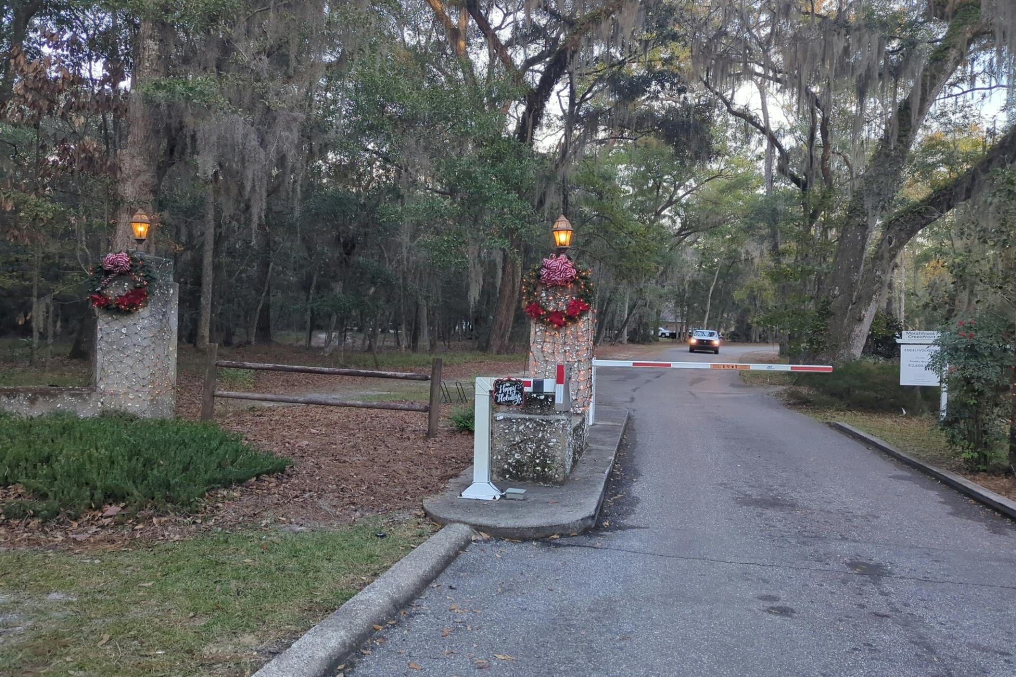 Ravine Ln, Woodbine, GA 31569