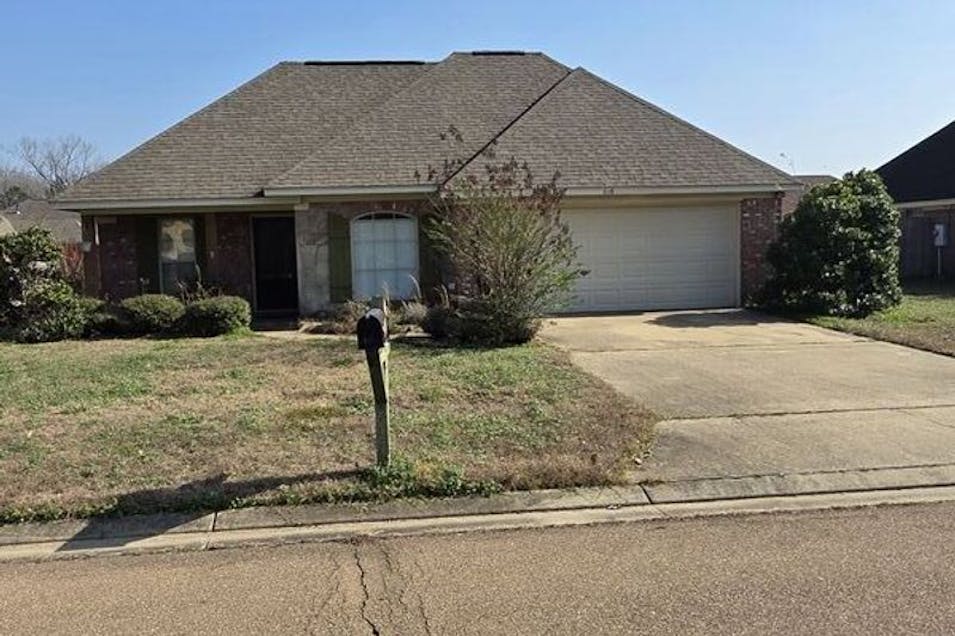 618 Oak Park Cir Pearl, MS 39208, Rankin County