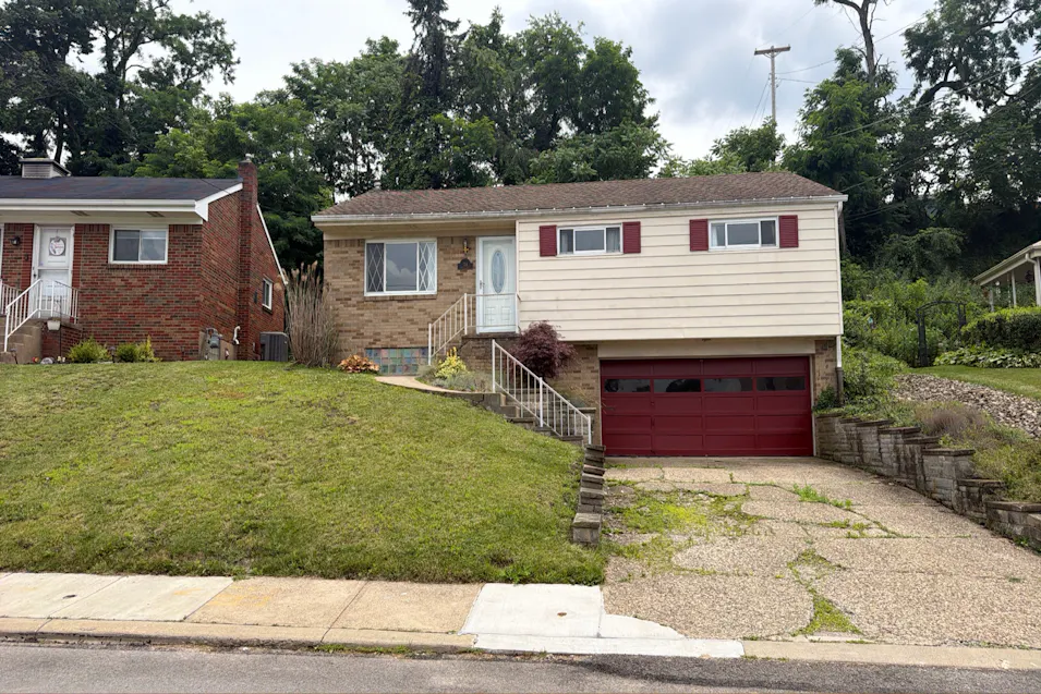 754 Linda Drive Pittsburgh, PA 15226, Allegheny County