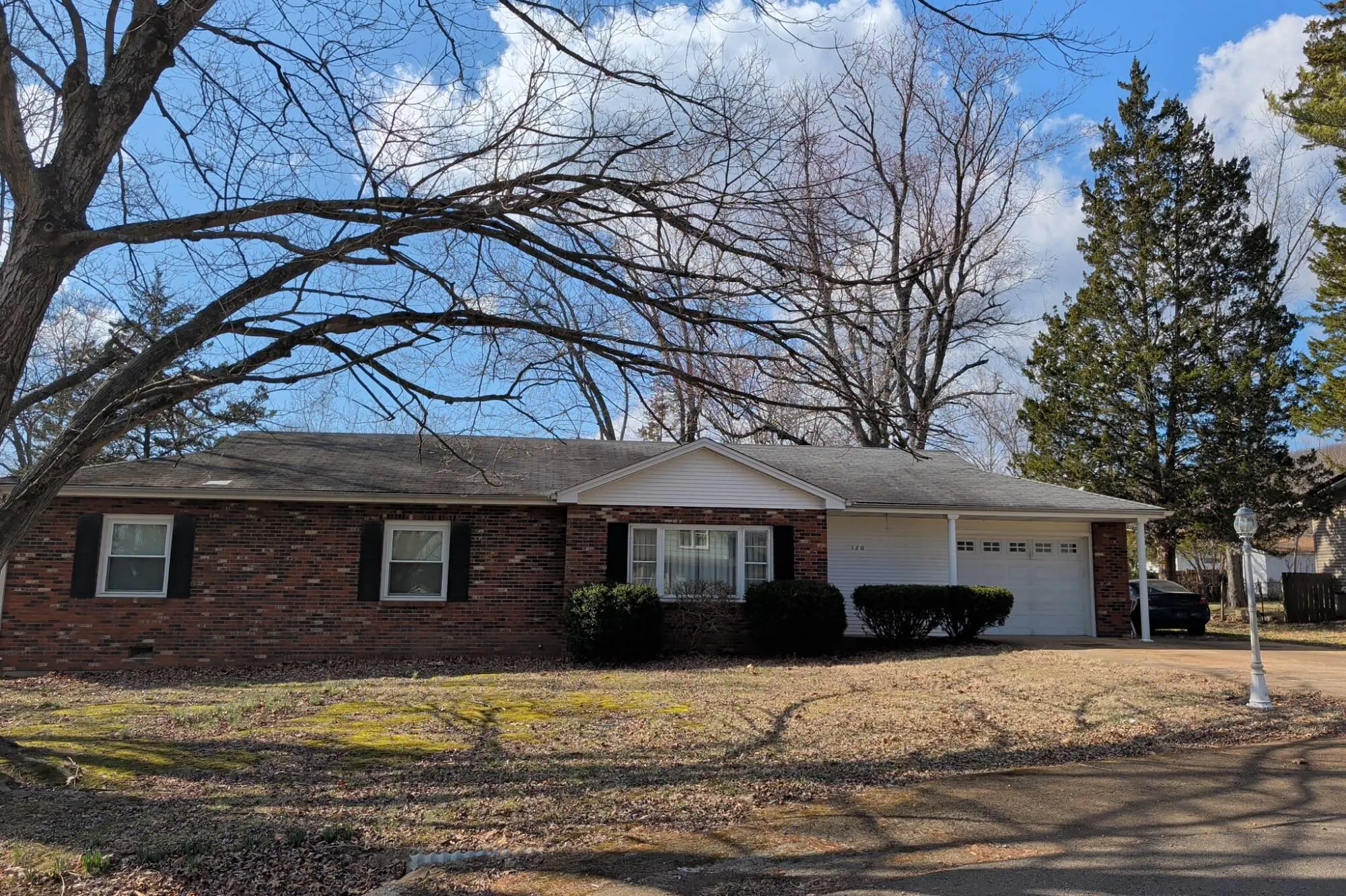 Pine St, Ironton, MO 63650