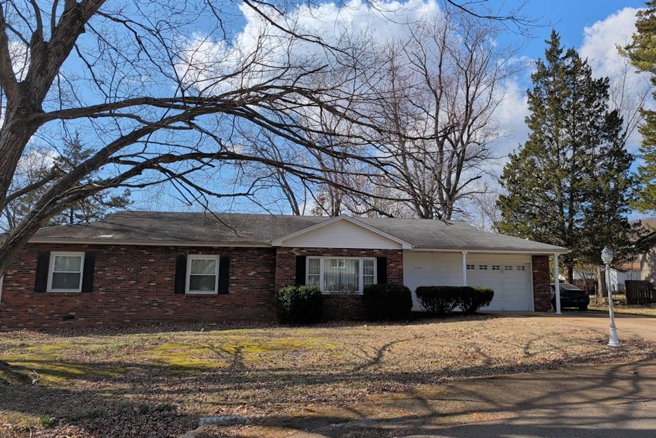 120 Pine St Ironton, MO 63650, Iron County