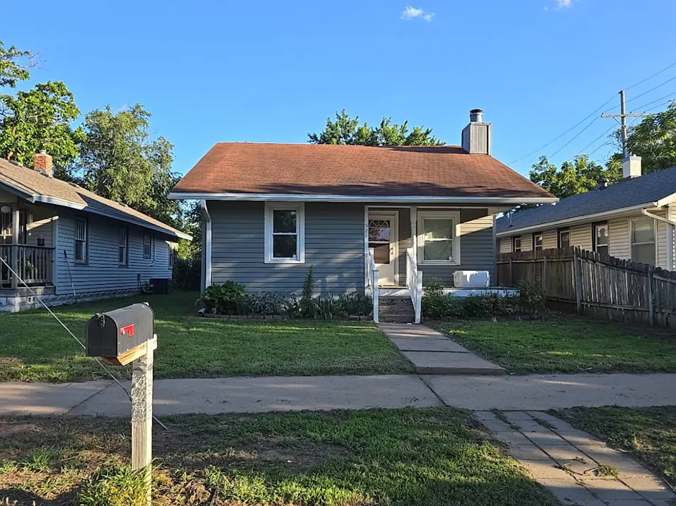 521 W 16th Ave. Hutchinson, KS 67501, Reno County
