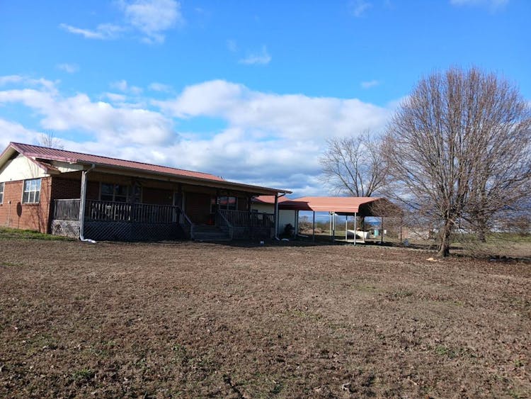 147 Young Loop Umpire, AR 71971, Howard County