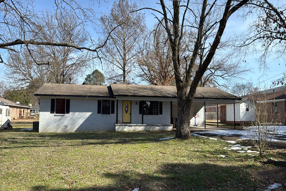 107 Mountain St Danville, AR 72833, Yell County