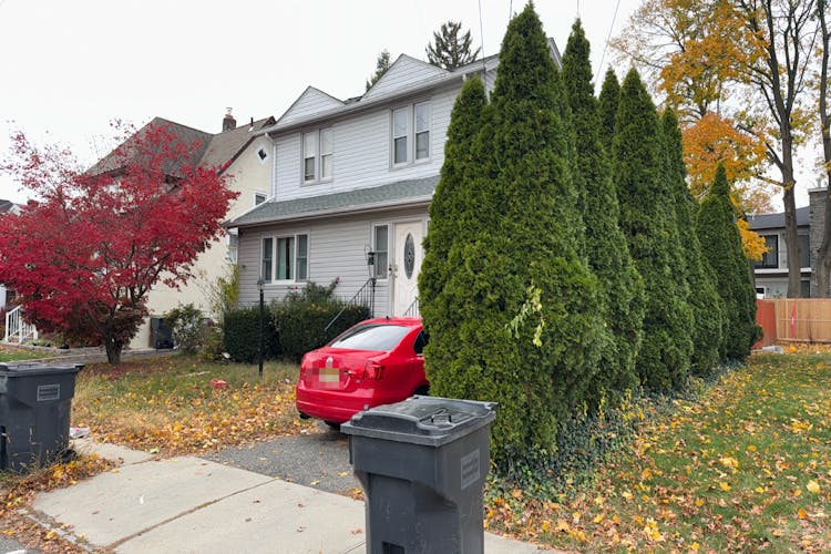 38 Beucler Place Bergenfield, NJ 07621, Bergen County