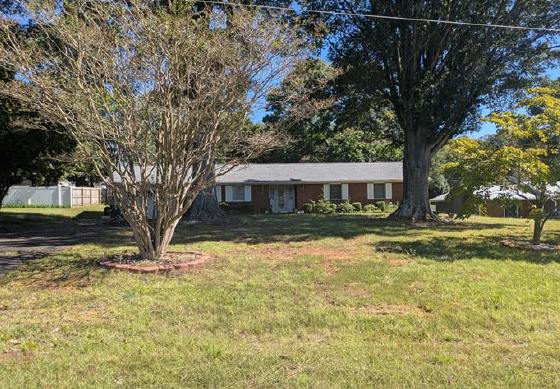 Carrollwood Dr, Winston Salem, NC 27103