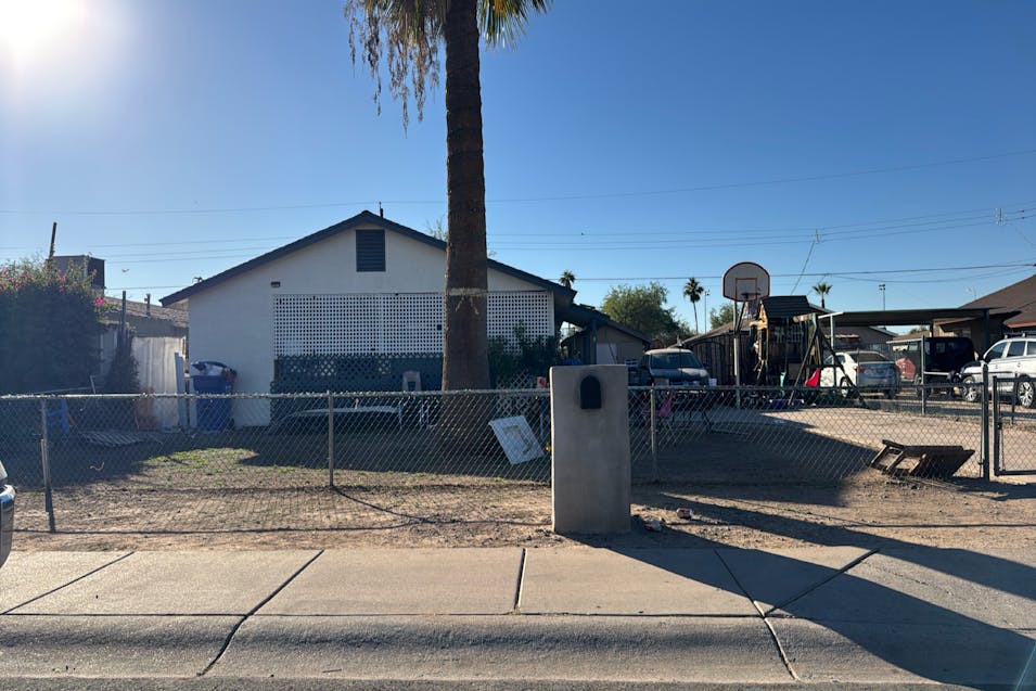 4830 S 4th St Phoenix, AZ 85040, Maricopa County