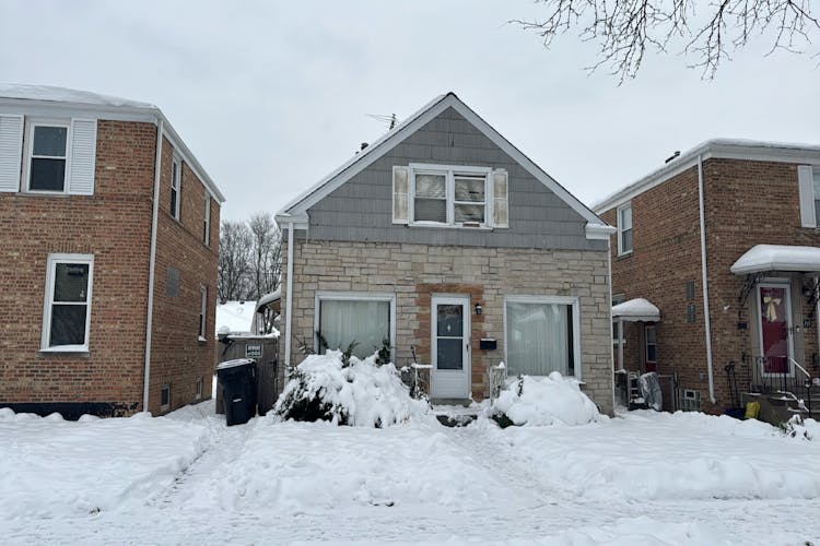 751 Manchester Ave Westchester, IL 60154, Cook County