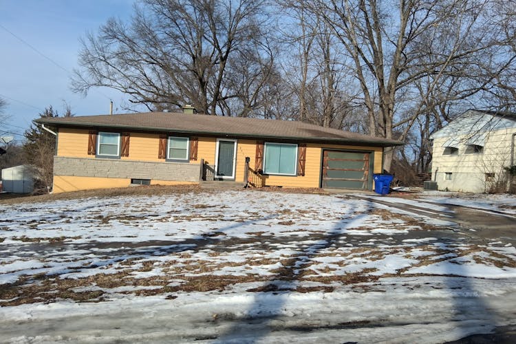 8958 E 54th St. Raytown, MO 64133, Jackson County