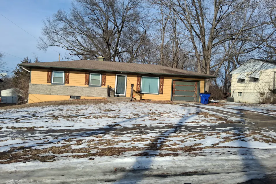 8958 E 54th St. Raytown, MO 64133, Jackson County