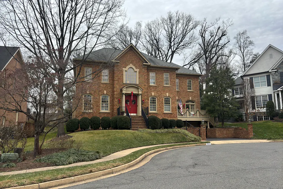 3013 North Dickerson Street Arlington, VA 22207, Arlington County