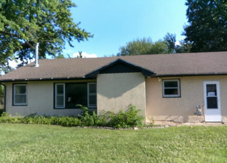 135 W Grove St Canton, KS 67428, McPherson County