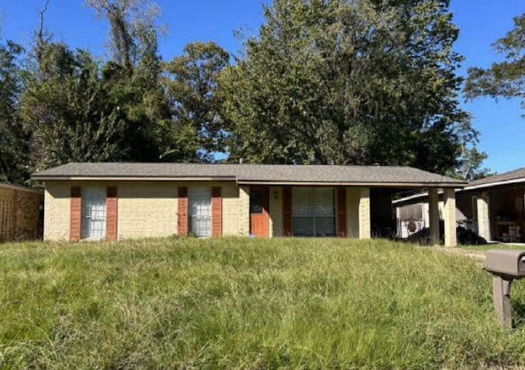 5847 Atlanta Ave Baton Rouge, LA 70812, East Baton Rouge Parish County