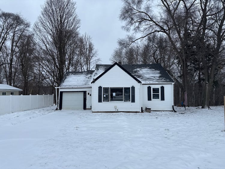 1418 N State St Big Rapids, MI 49307, Mecosta County