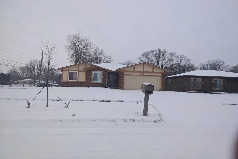 4874 Venetian Dr Sterling Heights, MI 48310, Macomb County