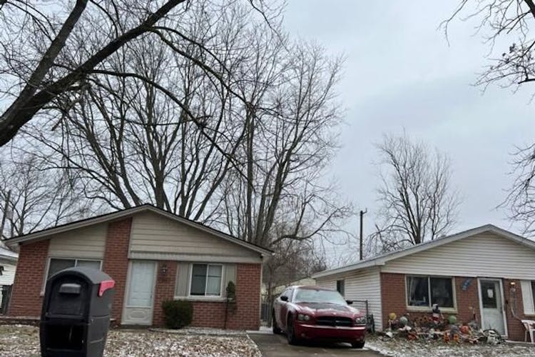 9263 Sylvia St Taylor, MI 48180, Wayne County