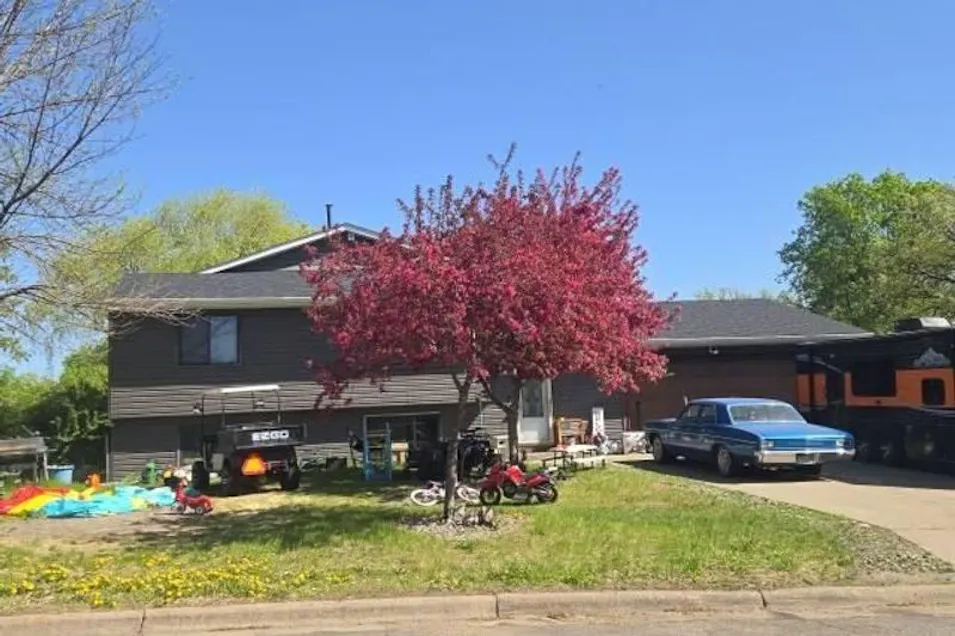 325 Kothman Cir Clearwater, MN 55320, Wright County