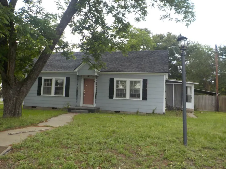 616 W Scott St Gilmer, TX 75644, Upshur County
