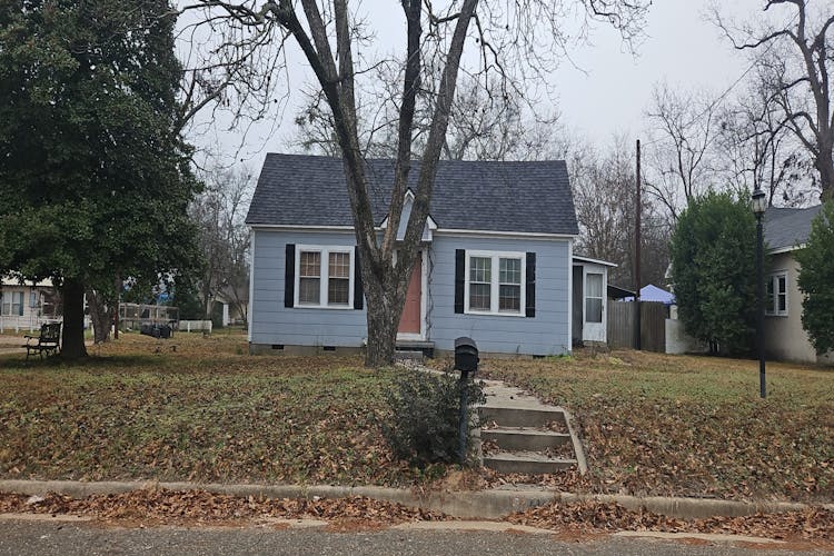 616 W Scott St Gilmer, TX 75644, Upshur County