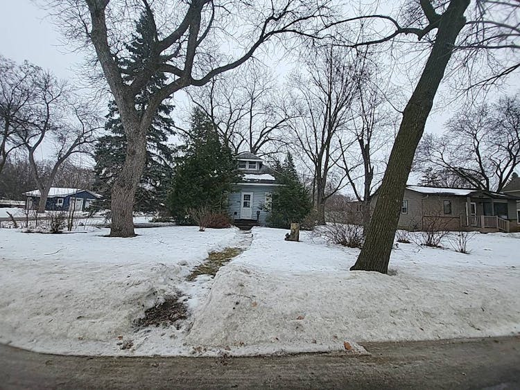 326 N Gilman Ave Litchfield, MN 55355, Meeker County