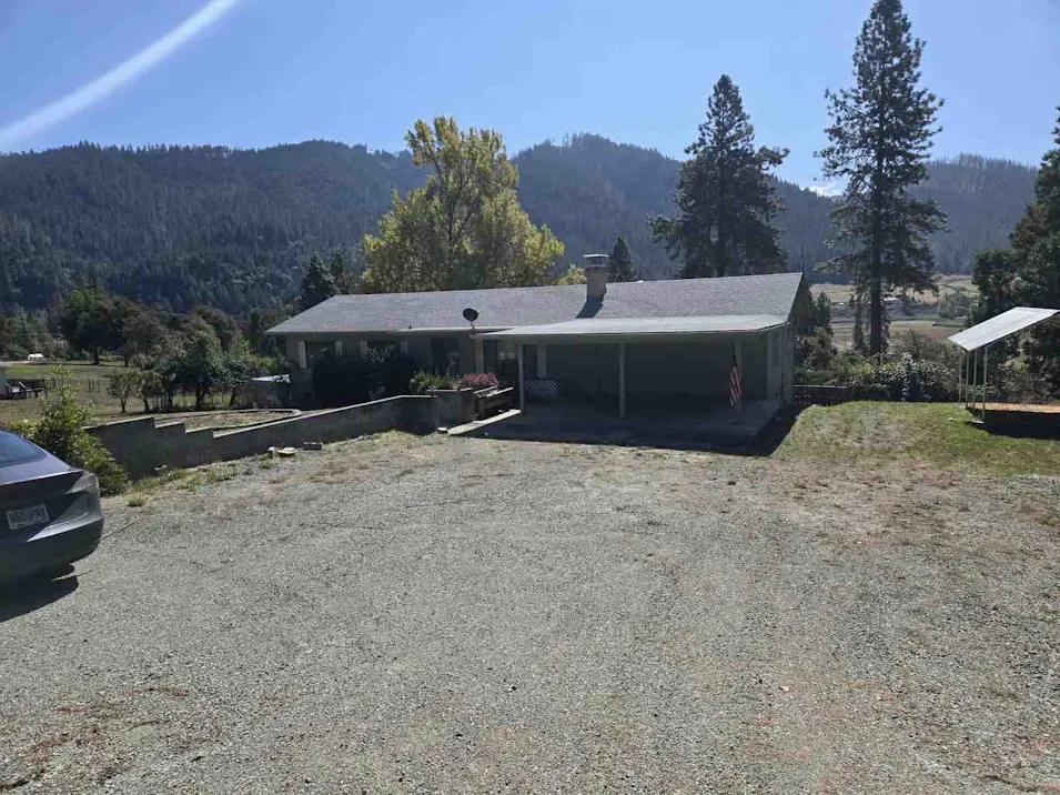 161 View Ln Days Creek, OR 97429, Douglas County