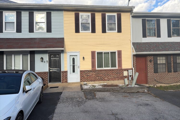 11 Margit Lane Wilmington, DE 19810, New Castle County