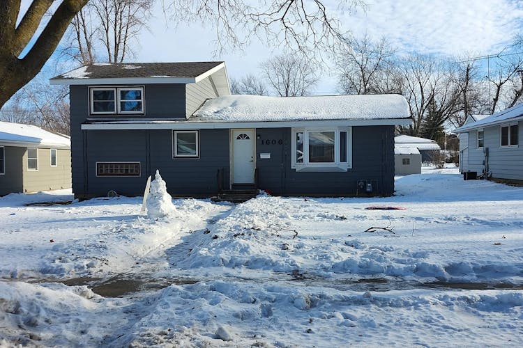 1606 N North Ave Fairmont, MN 56031, Martin County