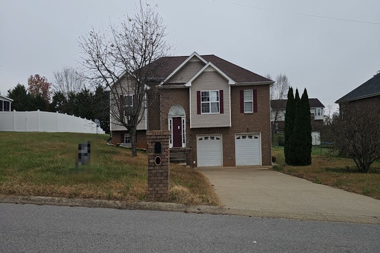 321 Greenspoint Court Clarksville, TN 37042, Montgomery County