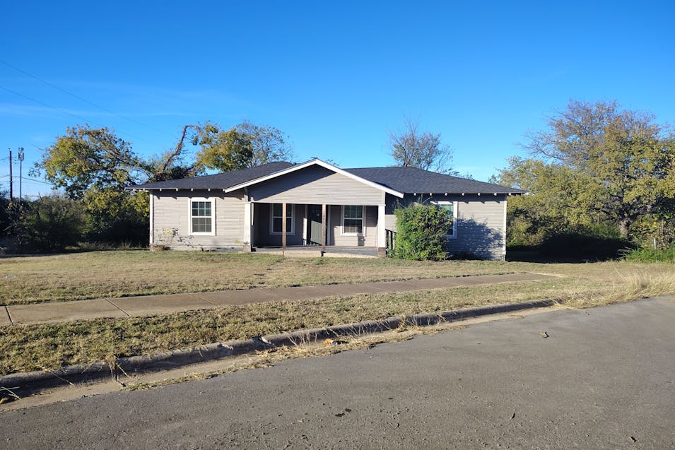 1451 E Magnolia Ave Fort Worth, TX 76104, Tarrant County