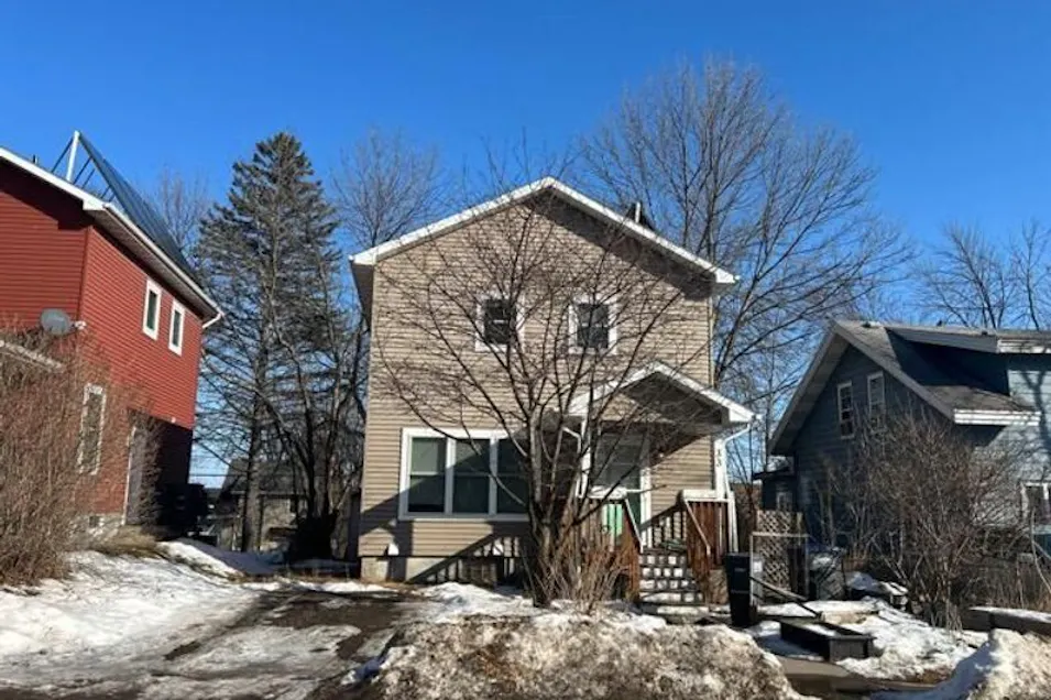 33 Riverside Drive Duluth, MN 55808, Duluth County