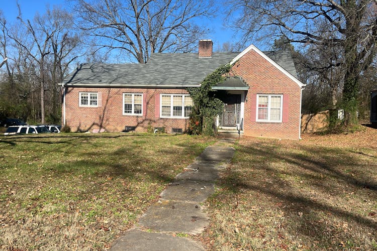 101 East Forest Avenue Jackson, TN 38301, Madison County