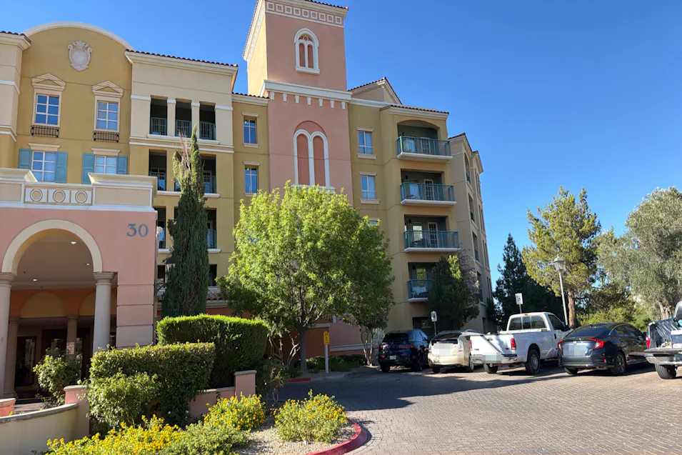 30 Strada Di Villagio 137 Henderson, NV 89011, Clark County