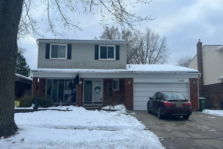 44225 Village Ct Canton, MI 48187, Wayne County