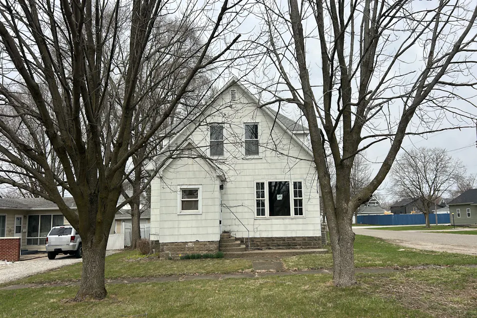 402 W Chestnut Street Hoopeston, IL 60942, Vermilion County