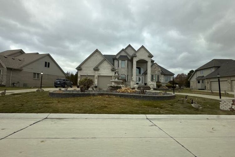 41301 Marksway Ct Sterling Heights, MI 48314-3888, Macomb County