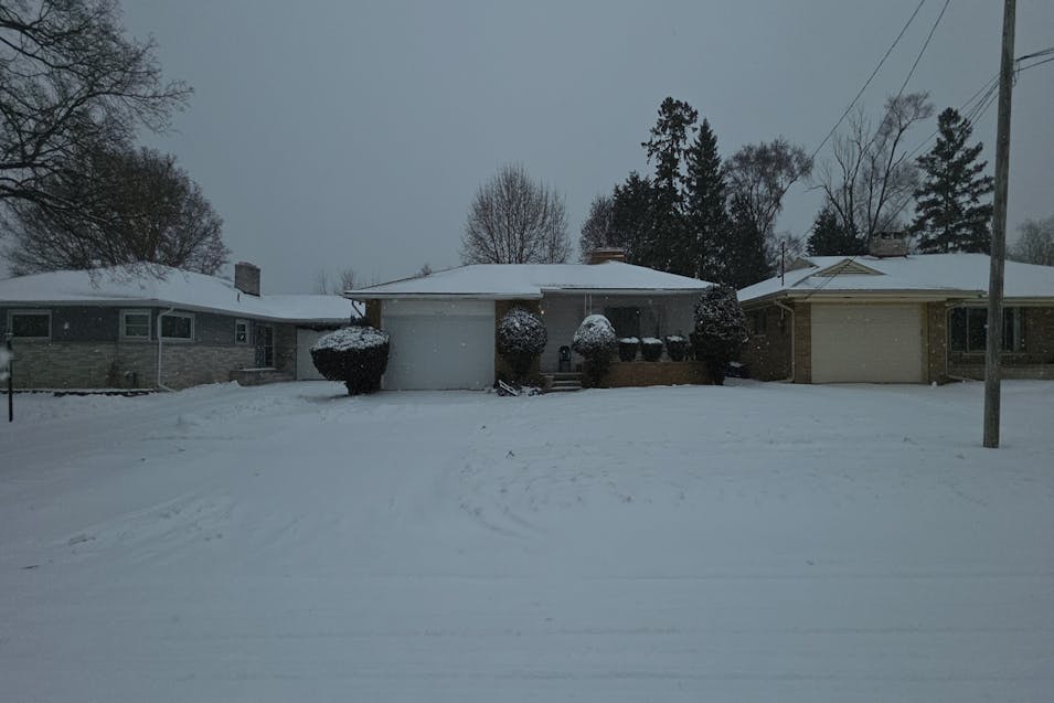 3420 Concord St Flint, MI 48504, Genesee County