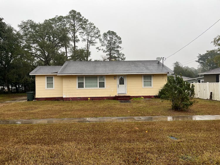 1210 W Orange St Jesup, GA 31545, Wayne County