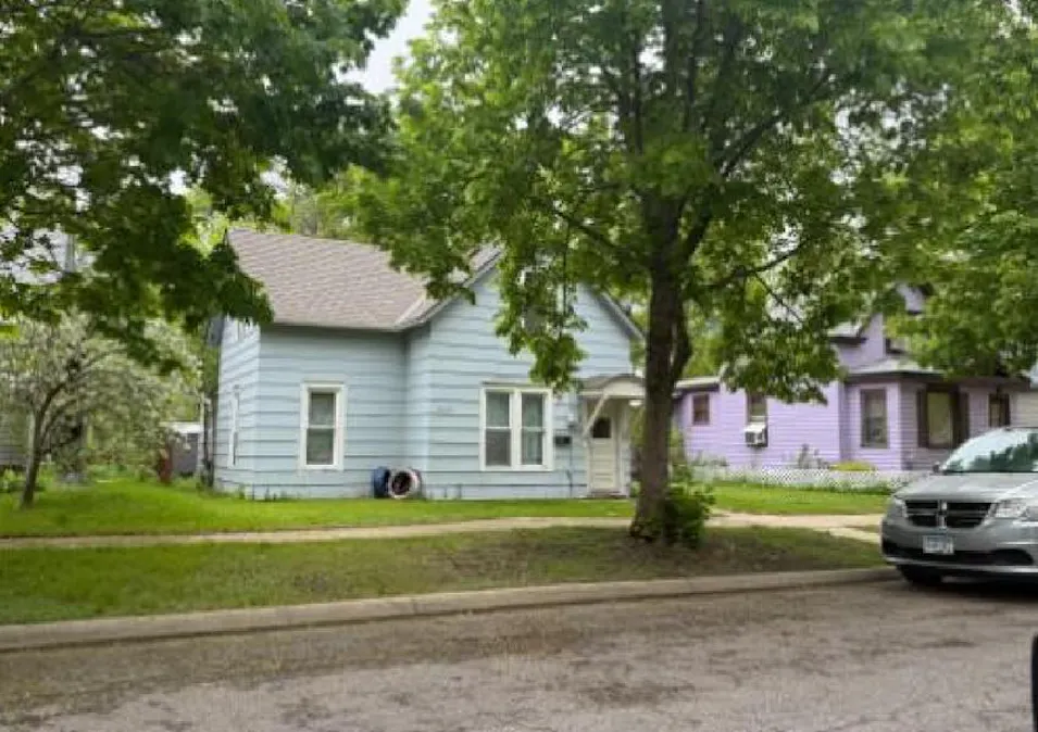 1519 Garfield Ct Saint Cloud, MN 56301, Stearns County