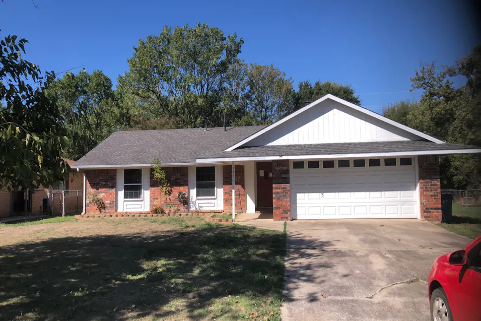 1931 Green Meadows Dr McAlester, OK 74501, Pittsburg County