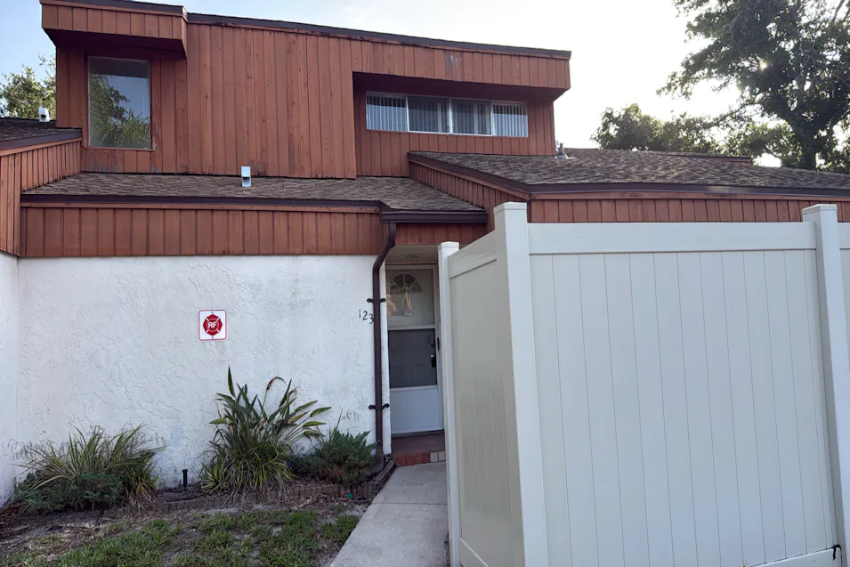 2072 Sunset Pt Rd Clearwater, FL 33765, Pinellas County