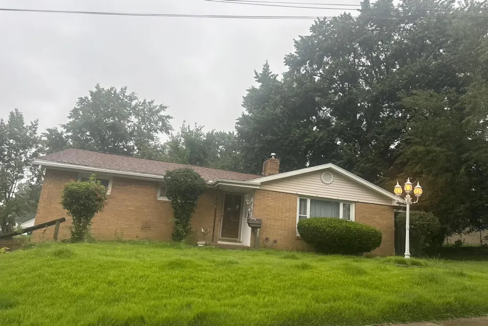 2505 4th St. NE Canton, OH 44704, Stark County
