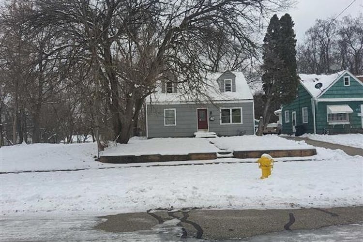 174 Battle Creek Ave Battle Creek, MI 49037, Calhoun County