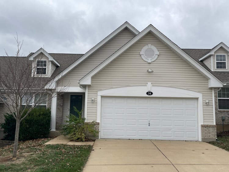 34 Autumn View Trail Ct Bridgeton, MO 63044, St. Louis County
