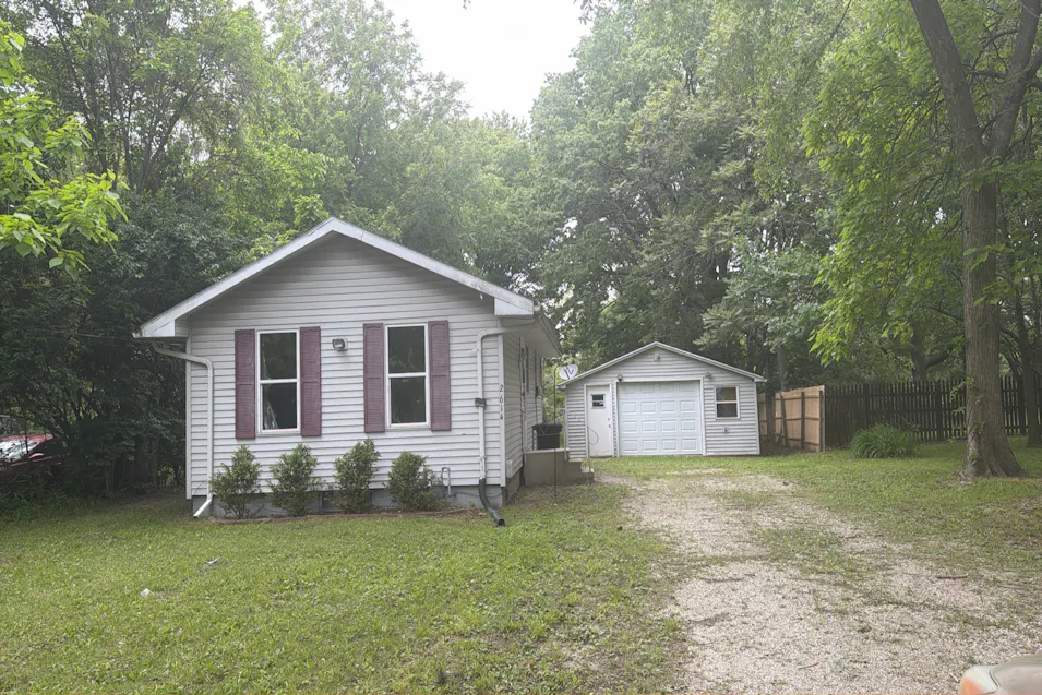 2614 E. Main St. Urbana, IL 61802, Champaign County