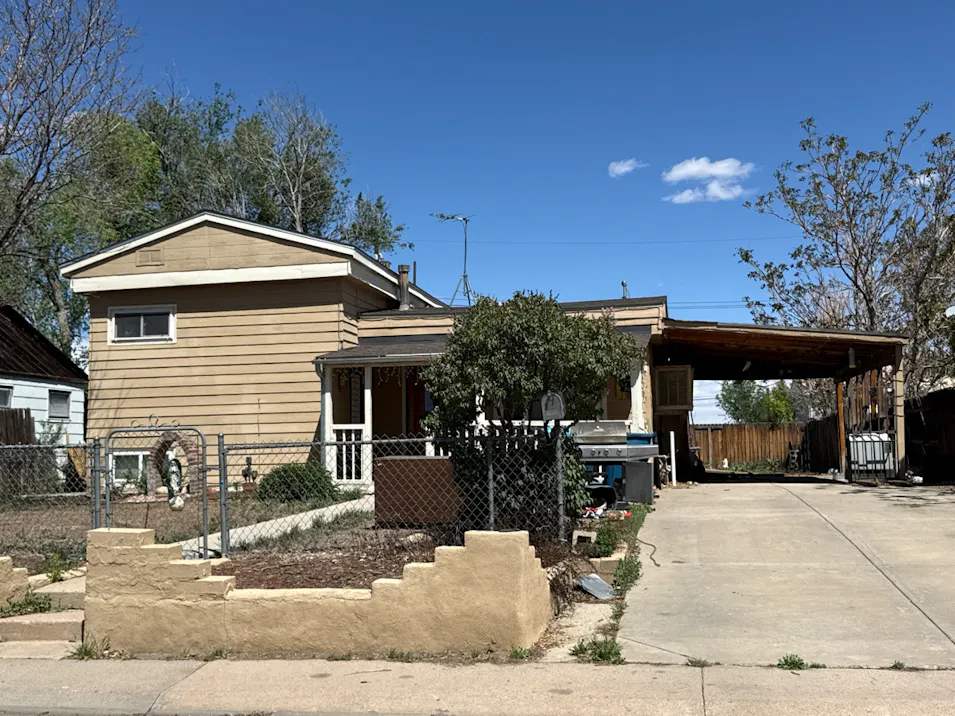 4221 E 69th Place Commerce City, CO 80022, Adams County