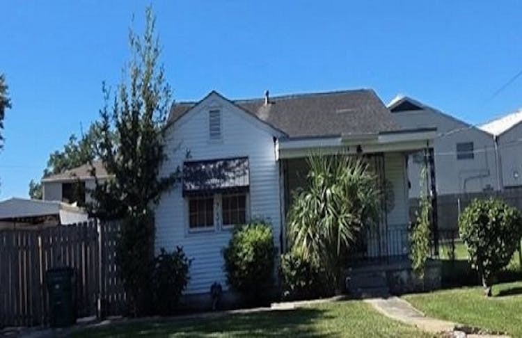 738 Carrollton Metairie, LA 70005, Jefferson County