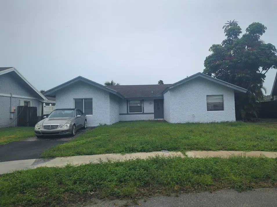 8205 SW 12th Pl North Lauderdale, FL 33068, Broward County
